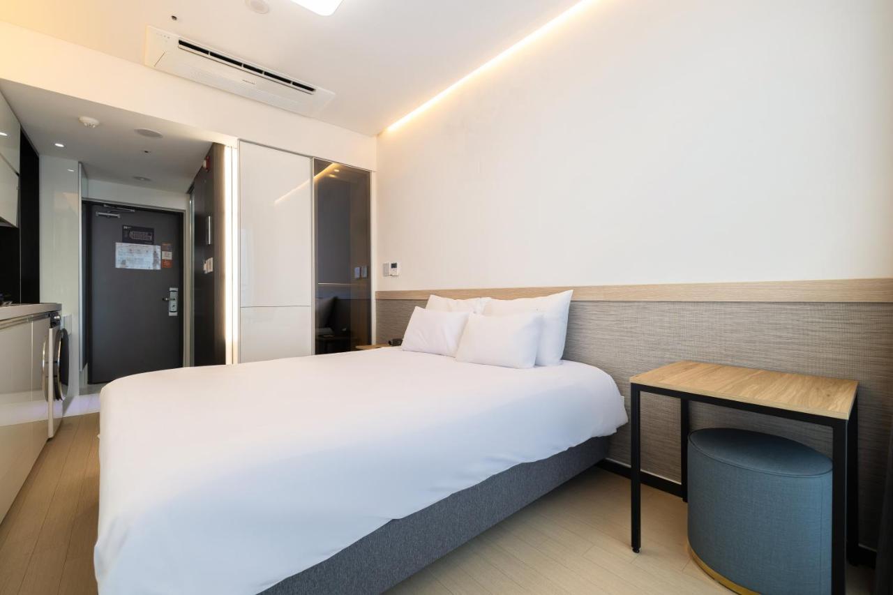 Skytop Hotel Incheon Airport Екстериор снимка