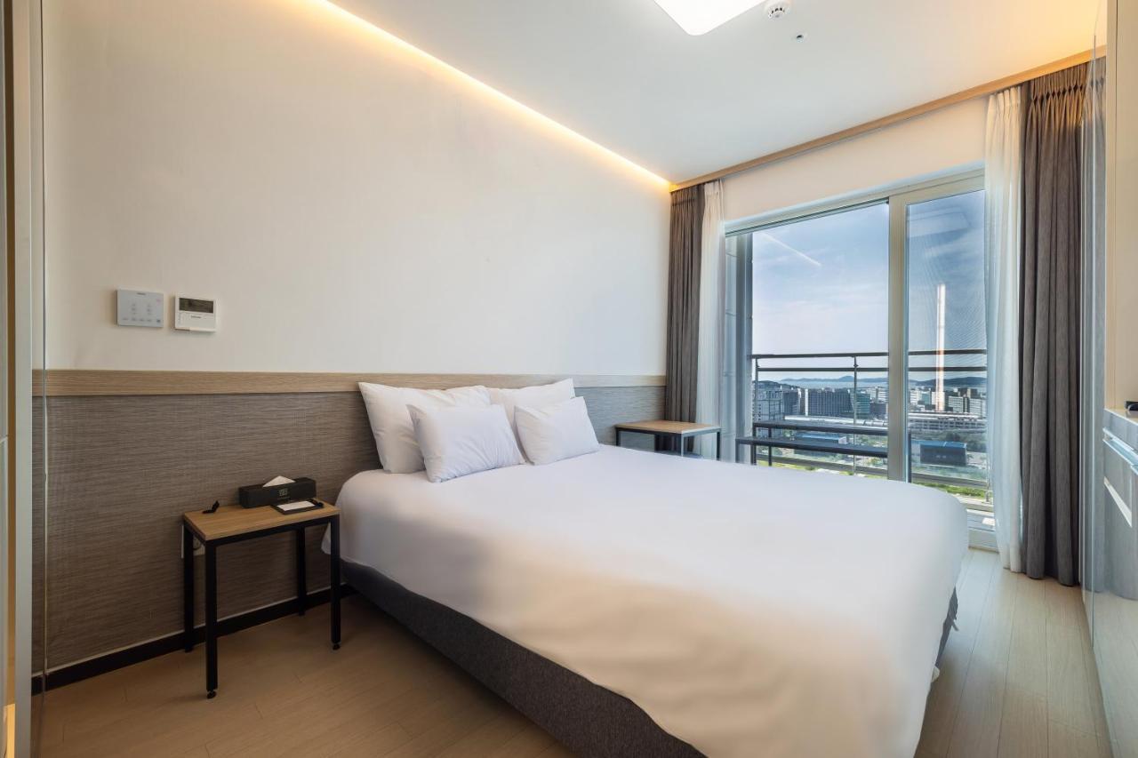 Skytop Hotel Incheon Airport Екстериор снимка