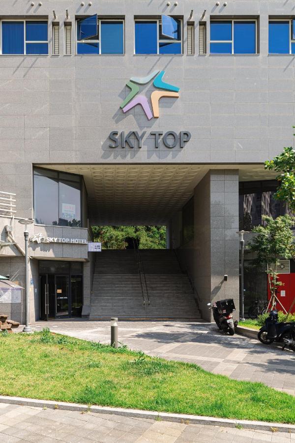 Skytop Hotel Incheon Airport Екстериор снимка